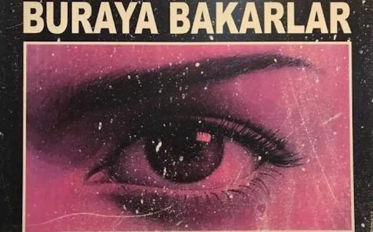 Advertisement board